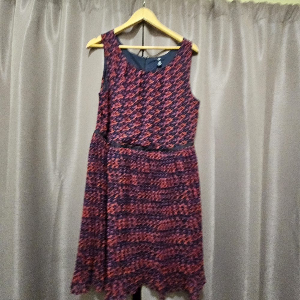 Gap Elegant Red and Blue Patterned And Pleated Dress - Size 18